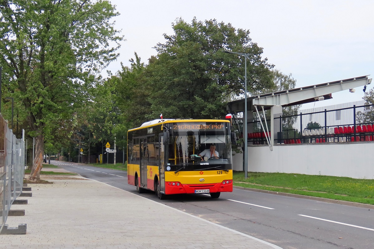 129 (80422)
ZAZ jedzie jako kurs â405â linii numer 21 â WĹadkĂłw PÄtla (12:35)-Grodzisk Maz. Dw. PKP (13:03). Pozdrowienia dla Kierowcy!
