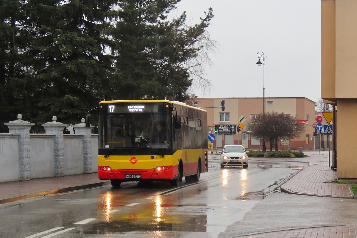 185 (22031)
ZAZ jedzie jako kurs 409 linii numer 17: BrwinĂłw Rynek (14:10)-Grodzisk Maz. Szpital (14:53). 
