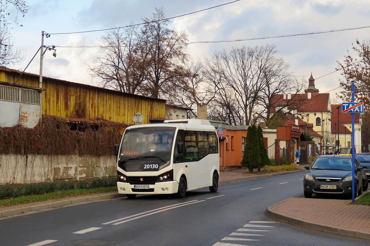 20130
Karsan jedzie jako kurs linii podmiejskiej â Grodzisk Maz. Dw. PKP (13:40)-MszczonĂłw Rynek (14:20). 

