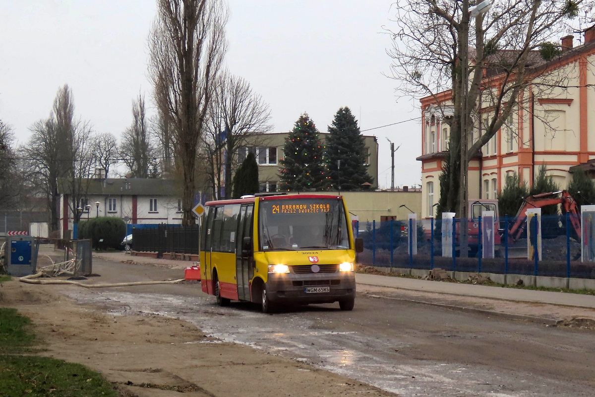 30024
ProCity jedzie jako kurs linii numer 24 â Radonie PÄtla (9:10)-BaranĂłw SzkoĹa (9:59). 
