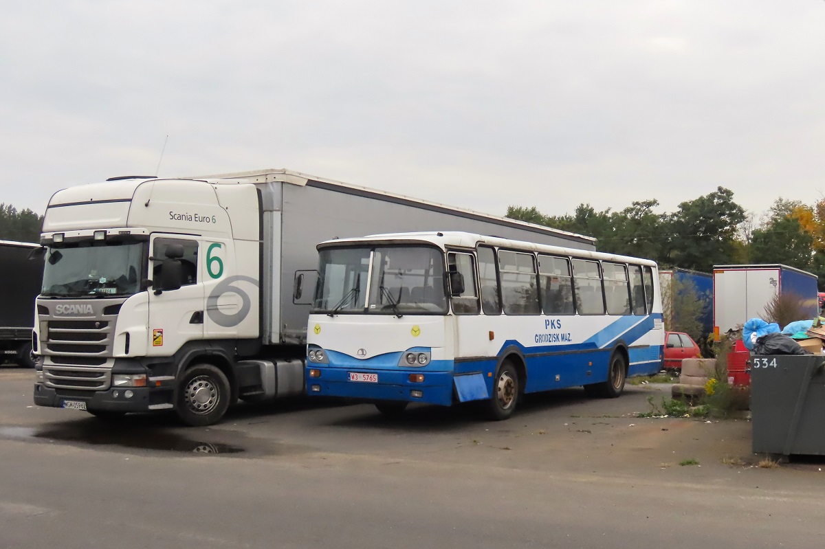 40140
HadziewiÄtka stoi odstawiona na tyĹach bazy.
Słowa kluczowe: H9-21