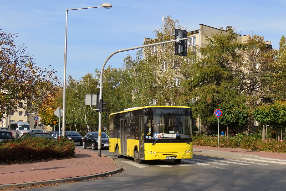 22037
ZAZ jedzie jako kurs â108â linii numer 62 â Raszyn Rynek (12:05)-PiastĂłw OgiĹskiego (13:03). 
CiekawostkÄ jest decha relacyjna w tym wozie - z racji tego iĹź zabrakĹo oryginalnej z linii 62 to posiĹkowano siÄ zastÄpczÄ z linii GPA numer 60 i z linii miejskiej Pruszkowa nr 2, ktĂłre dziÄki przykryciu w odpowiedniej czÄĹci tej pierwszej utworzyĹy prawidĹowy numer linii. 
