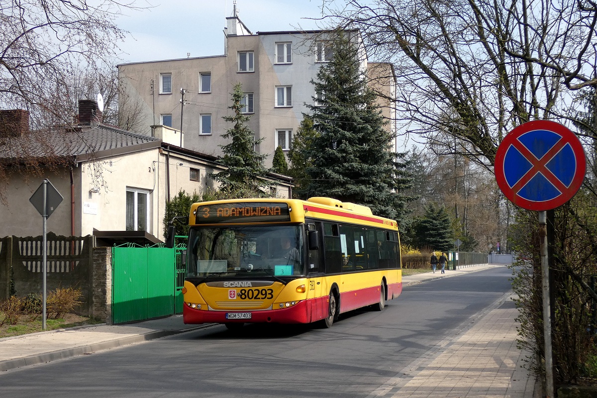 80293 (ex. A593)
Scania jedzie w obsĹudze kursu â5553â linii numer 3 w relacji Grodzisk Maz. Dw. PKP (13:30)-Adamowizna PÄtla (13:46). 
