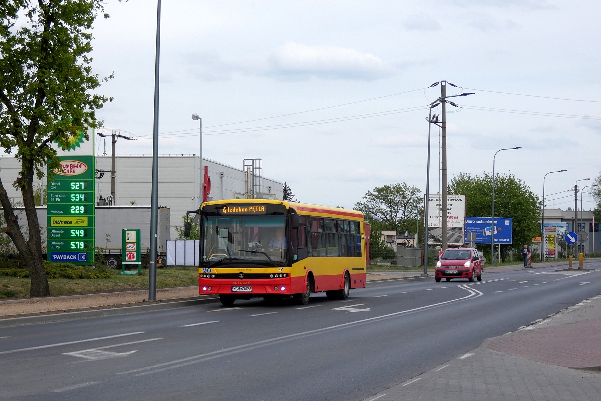 90223
SanCity jedzie w obsĹudze kursu â5080â linii numer 4 w relacji SzczÄsne Cmentarz Nowy (17:00)-Izdebno PÄtla (17:38).
