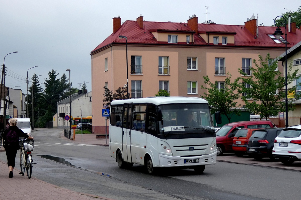 20005
BMC jedzie w obsĹudze kursu â3001â linii podmiejskiej w relacji Grodzisk Maz. Dw. PKP (11:00)-Kaski PaĹac (11:38). 
