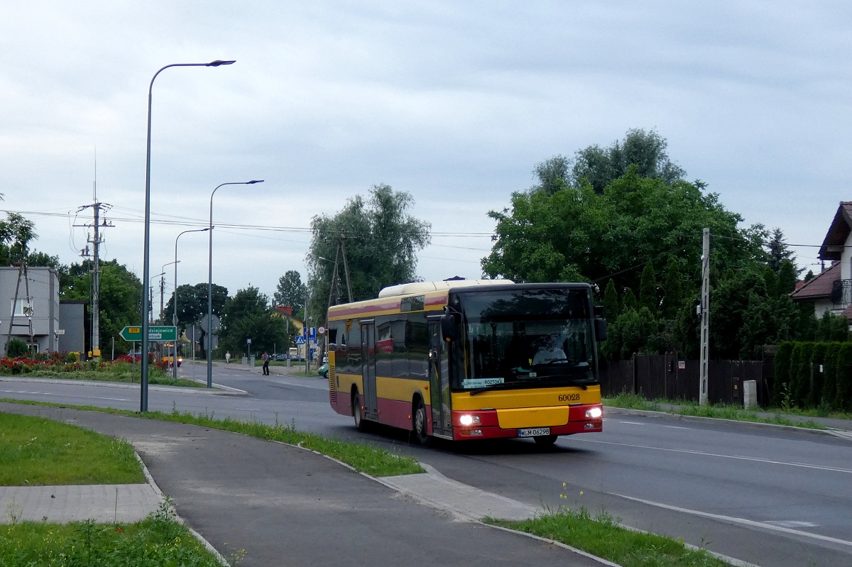 60028
SAM jedzie w obsĹudze kursu â319â linii podmiejskiej w relacji Grodzisk Maz. Traugutta KĹadka (6:20)-Roztoka (7:04). 
