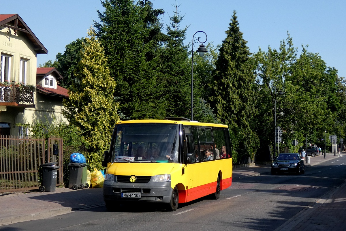 50017
ProCity jedzie w obsĹudze kursu â5303â linii numer 9 w relacji Urszulin PÄtla (7:48)-Grodzisk Maz. Szpital (8:26). 
Jest to juĹź Ăłsme ProCity przemalowane w najnowszy schemat malowania ZTM Warszawa. Tym razem udaĹo siÄ wĂłz malowaÄ w caĹoĹci. 

