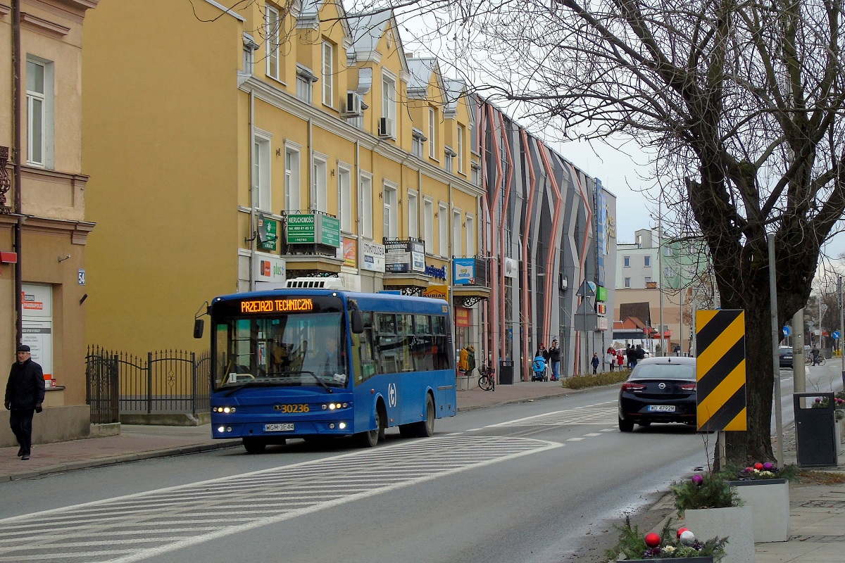 30236 (10007)
SanCity jedzie jako przejazd techniczny do grodziskiej zajezdni PKS Grodzisk. 
