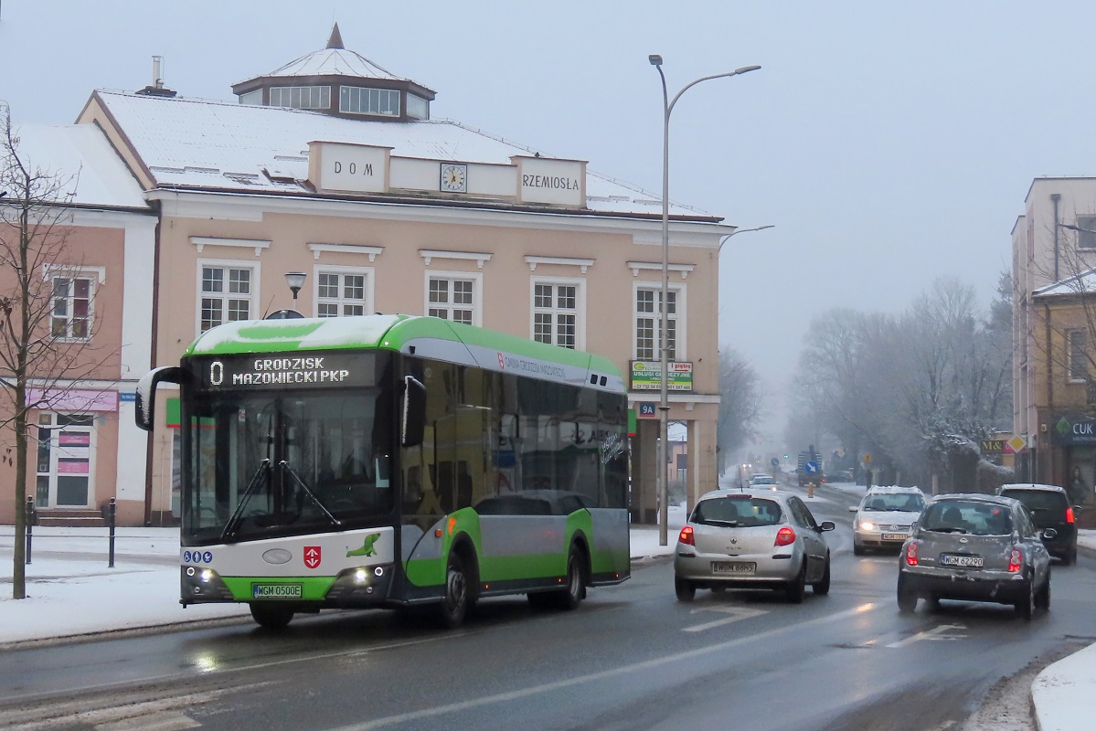 WGM 0500E
Solaris jedzie jako kurs linii numer 0: Grodzisk Maz. Dw. PKP (6:25)-Grodzisk Maz. Traugutta PKP (7:09). Pozdrowienia dla Kierowcy! 
Słowa kluczowe: zima