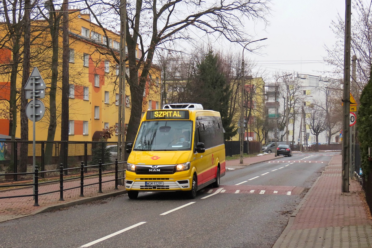 151
MAN jedzie jako kurs â208â linii numer 29 â Radonie PÄtla (12:50)-Grodzisk Maz. Szpital (13:43). 
MiM Trans jako podwykonawca PKS Grodzisk na kontrakcie GPA w Grodzisku rĂłwnieĹź musiaĹ zakupiÄ wozy niskopodĹogowe gdyĹź dotychczas posiadaĹ we wĹasnej flocie jedynie jeden wĂłz z niskÄ podĹogÄ jakim jest Mercedes Sprinter City. 
