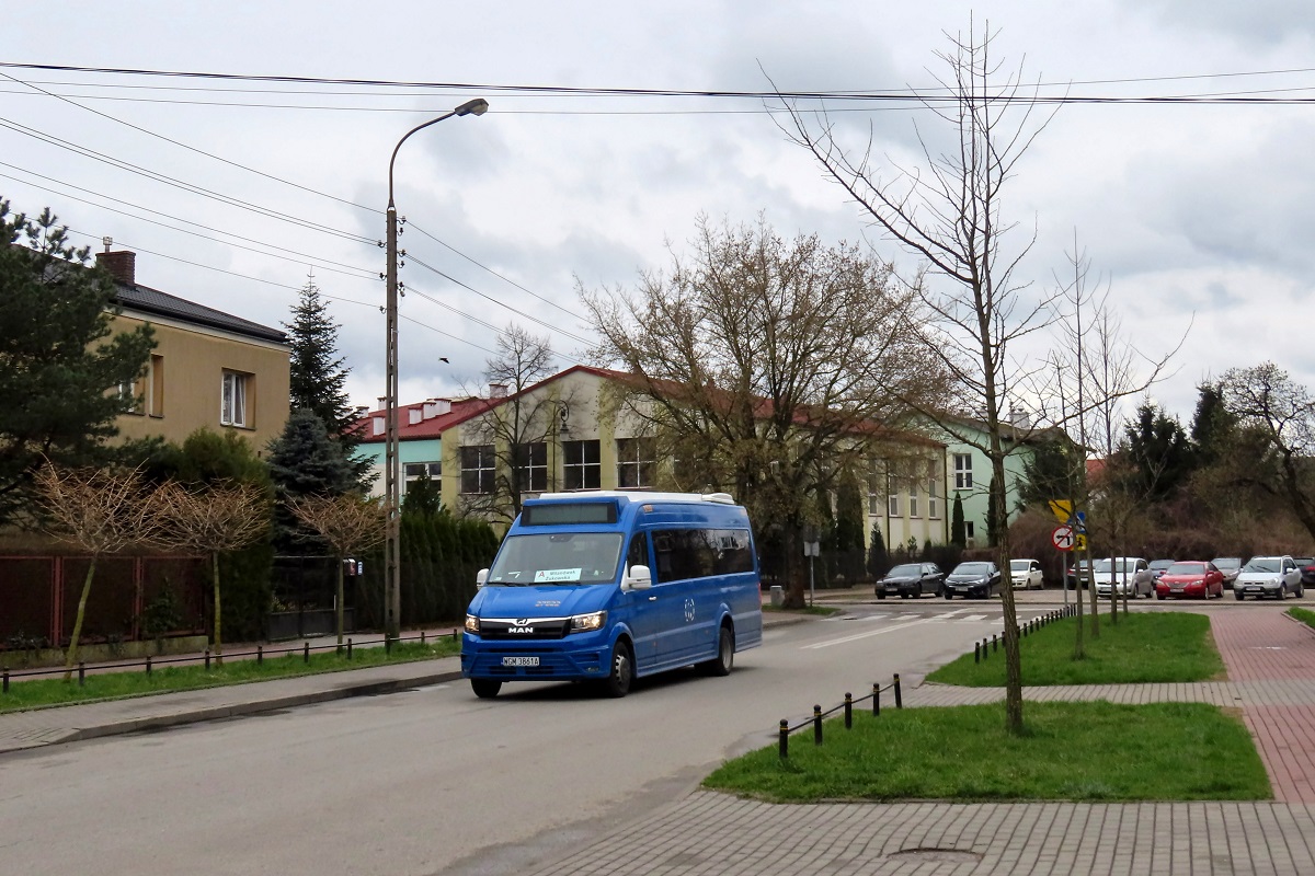 WGM 3861A 
MAN jedzie jako kurs linii numer A â Grodzisk Maz. Szpital (13:38)-MilanĂłwek Ĺťukowska (14:30). 
