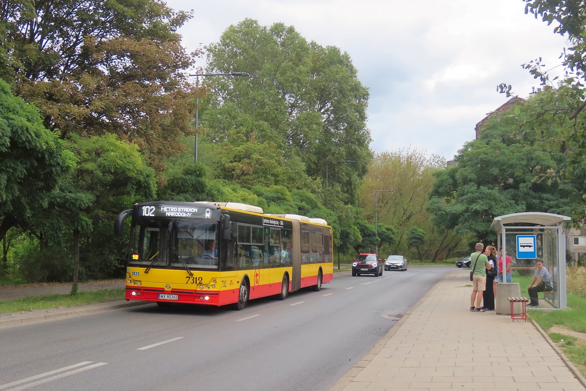 7312
Solbus jedzie jako kurs linii numer 102: PKP Olszynka Grochowska (12:01)-Metro Stadion Narodowy (12:21).
