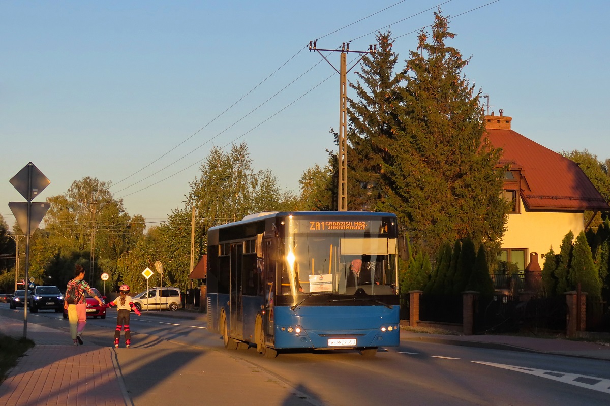 WGM 29353
ZAZ jedzie jako kurs â5007â linii ZKA WKD ZA1 â Grodzisk Mazowiecki Jordanowice (17:23)-Grodzisk Mazowiecki RadoĹska (17:31). Pozdrowienia dla Kierowcy! 
Słowa kluczowe: ZaWKD