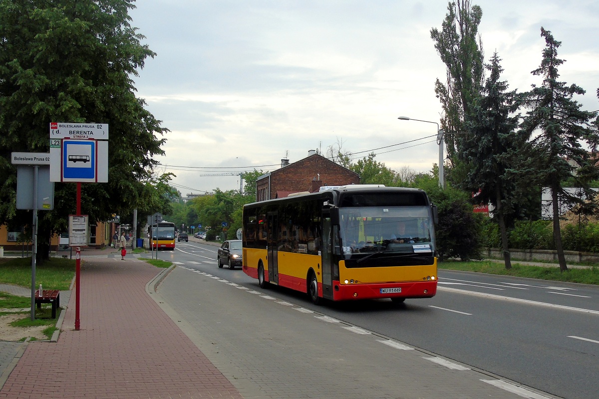 WU 91449
Ambasador (dawny ex. A696) jedzie w obsĹudze kursu "1020" linii zastÄpczej WKD Z1 w relacji WKD PruszkĂłw (7:20)-Warszawa Dworzec Centralny (8:00). Za nim kolejny Ambasador o dawnym warszawskim numerze A697 takĹźe w obsĹudze powyĹźszego kursu linii zastÄpczej. 
Słowa kluczowe: zawkd