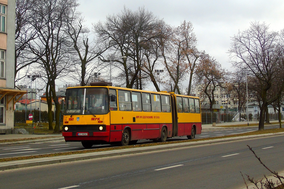 151 (5722)
Dawny warszawski 5722 wykonuje kurs linii numer 12 w relacji Gnaszyn Dospel (10:04)-RakĂłw Dworzec PKP (10:58). 
ByĹ to jeden z szeĹciu ex. warszawskich IkarusĂłw (inne to 5711 (150), 5766 (152), 5773 (153), 5774 (154) oraz 5793 (155)) ktĂłre po zakoĹczonej karierze w Stolicy, sprzedano w 2012 r. do MPK CzÄstochowa.
Słowa kluczowe: IK280