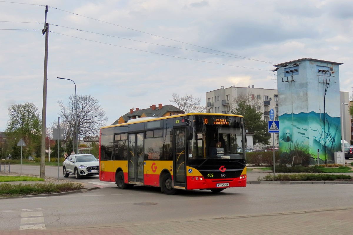 409
ZAZ jedzie jako kurs â128â linii numer 30 â Grodzisk Maz. Dw. PKP (16:42)-PieĹki SĹubickie (17:31)-Grodzisk Maz. Dw. PKP (18:12). 
Słowa kluczowe: objazd
