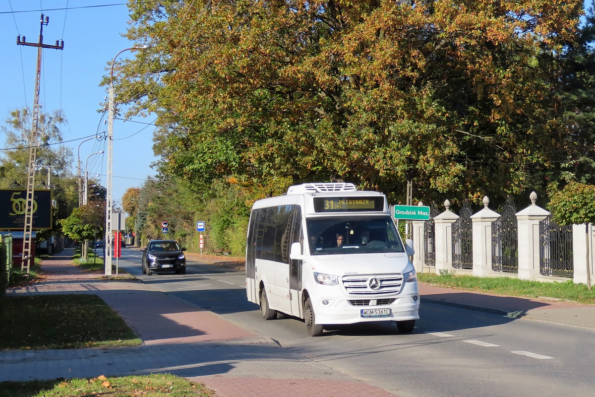 411
Sprinter jedzie jako kurs â122/224â linii numer 31 â Grodzisk Maz. Dw. PKP (14:45)-Petrykozy Trakt KrĂłlewski (15:53)-Grodzisk Maz. Dw. PKP (16:44). 
