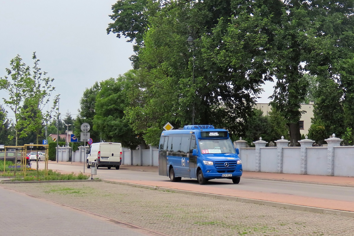 WGM 4814F (60054)
Sprinter jedzie jako kurs â211â linii numer 16 â Grodzisk Maz. Szpital (16:35)-Grodzisk Maz. Traugutta PKP (17:53). 
Nowym podwykonawcÄ PKS Grodzisk na liniach 16 i 29 zostaĹ PKS Tarnobrzeg. Tymczasowo musiano siÄ poratowaÄ wozami z L-ek bÄdĹş wozami zastÄpczymi od Mercusa by obstawiÄ wszystkie brygady.
Słowa kluczowe: DziwadĹo
