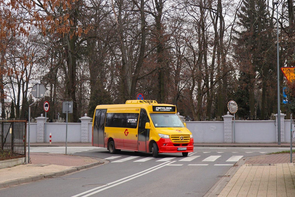 264
Sprinter jedzie jako kurs linii numer 63: Grodzisk Maz. Dw. PKP (10:35)-Warszawa P+R Al. Krakowska (11:48). 
I tak oto Sprintery które jeździły na L-kach w powiecie Warszawskim-Zachodnim, po zmianie barw zaczęły wyjeżdżać na sieć GPA. 
