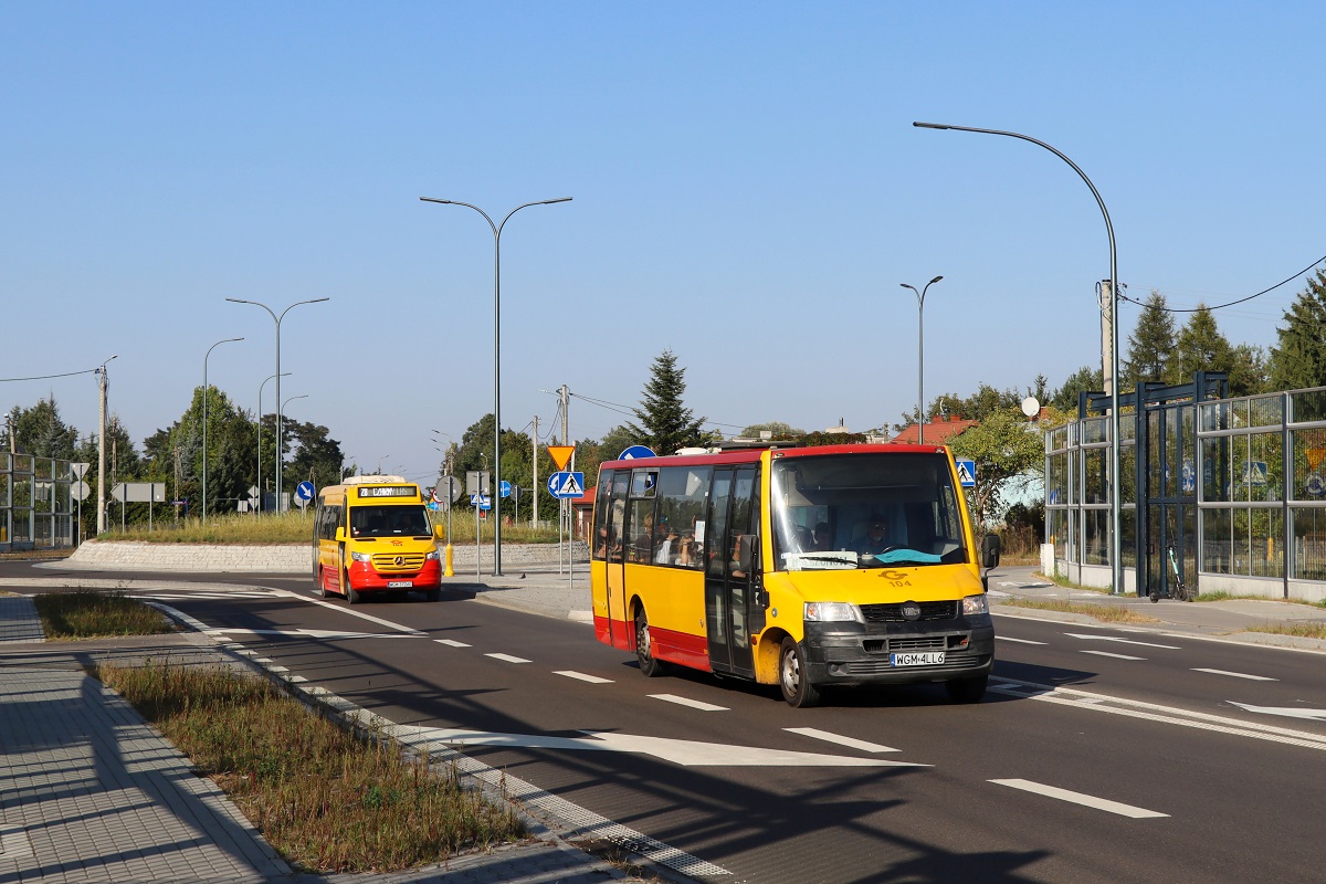 50013
TytuĹowe ProCity jedzie jako kurs 6378 linii podmiejskiej: Grodzisk Maz. Dw. PKP (14:30)-MszczonĂłw Rynek (15:10). Za nim widoczny jest Mercedes-Benz 516 CDI / Mercus MB Sprinter City #104 (22009) jadÄcy jako kurs 112 linii numer 28: Grodzisk Maz. Dw. PKP (14:35)-Czarny Las Platanowa (15:00)-Grodzisk Maz. Dw. PKP (15:31). CiekawostkÄ jest ujÄcie na jednym zdjÄciu dwĂłch wozĂłw ktĂłre na sieci GPA miaĹy ten sam numer tj. 104. 
