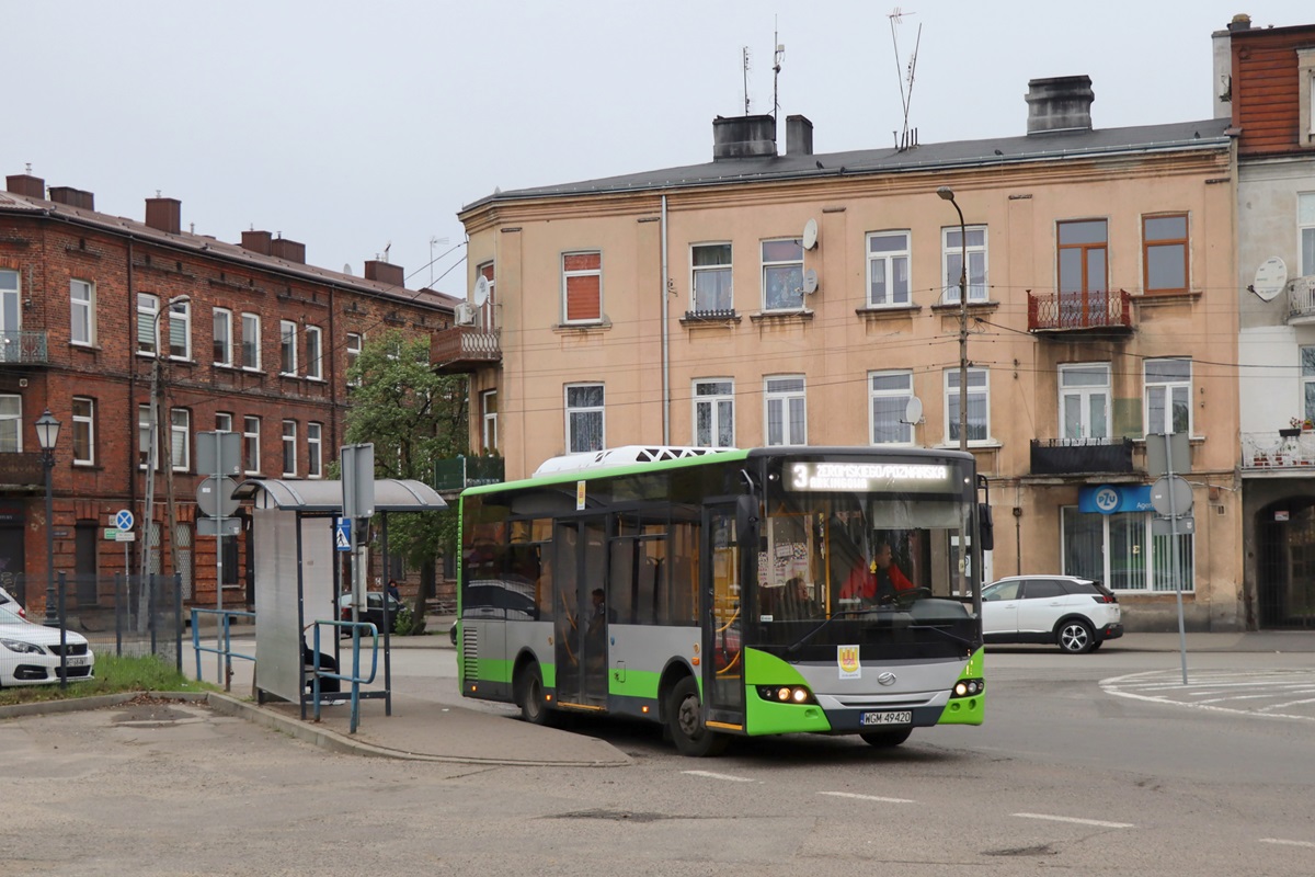 80415
ZAZ stoi na przystanku âĹťyrardĂłw PKP 01â jako kurs 4626 linii numer 3: MiÄdzyborĂłw (6:45)-ĹťyrardĂłw Ĺťeromskiego/PoznaĹska (7:31). 
