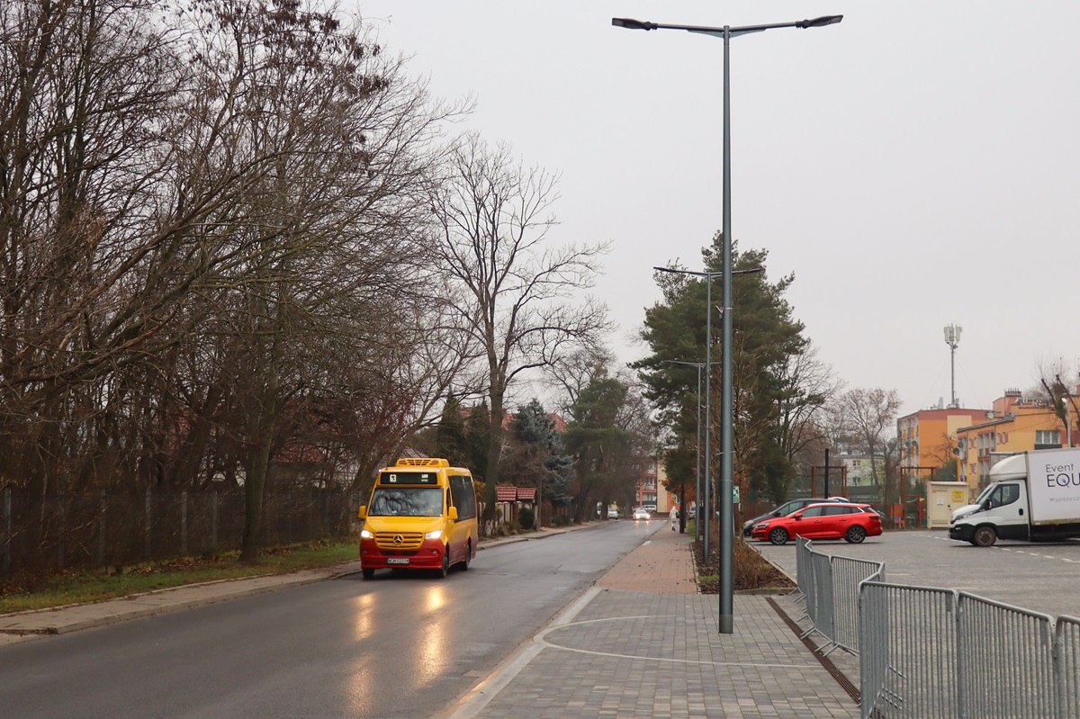 WGM 0201M
Sprinter jedzie jako kurs linii numer 63: Grodzisk Maz. Dw. PKP (9:32)-Warszawa P+R Al. Krakowska (10:44).
