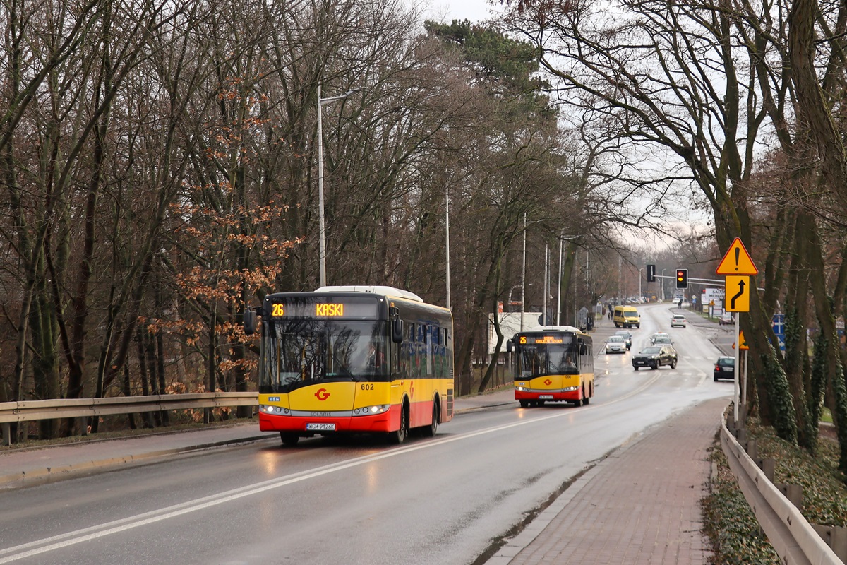 602 (24029)
TytuĹowy Solaris jedzie jako kurs linii numer 26: Grodzisk Maz. Szpital (13:05)-Kaski (14:02). Za nim jedzie Solaris Urbino 8,9 LE #066 (24021) jako kurs linii numer 25: Grodzisk Maz. Dw. PKP (13:15)-Izdebno KoĹcielne SzkoĹa (13:55). Pozdrowienia dla KierowcĂłw obu wozĂłw! 
