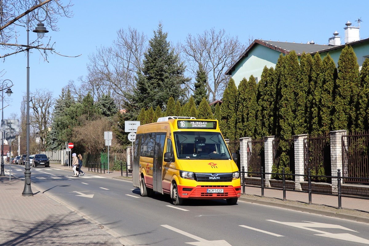 111 (21075)
MAN jedzie jako kurs linii numer 16: Grodzisk Maz. Szpital (11:30)-MilanĂłwek Zaciszna (12:14). Pozdrowienia dla Kierowcy! 
