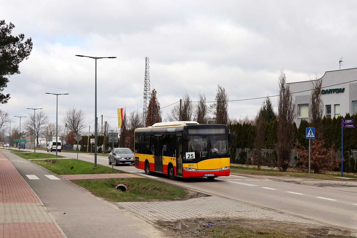 24021 [ex. 9209]
Solaris jedzie jako kurs linii numer 25: BoĹźa Wola SzkoĹa (10:46)-Grodzisk Maz. Dw. PKP (11:34). Pozdrowienia dla Kierowcy! 

