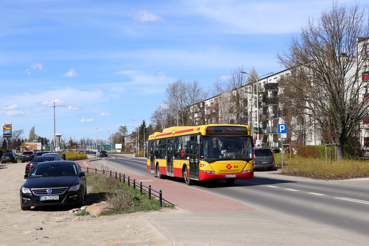 452 (80297)
Scania jedzie jako kurs linii numer 66: BrwinĂłw ZespĂłĹ SzkĂłĹ OgĂłlnoksztaĹcÄcych (13:00)-PKP PruszkĂłw (13:23). Pozdrowienia dla Kierowcy! 
