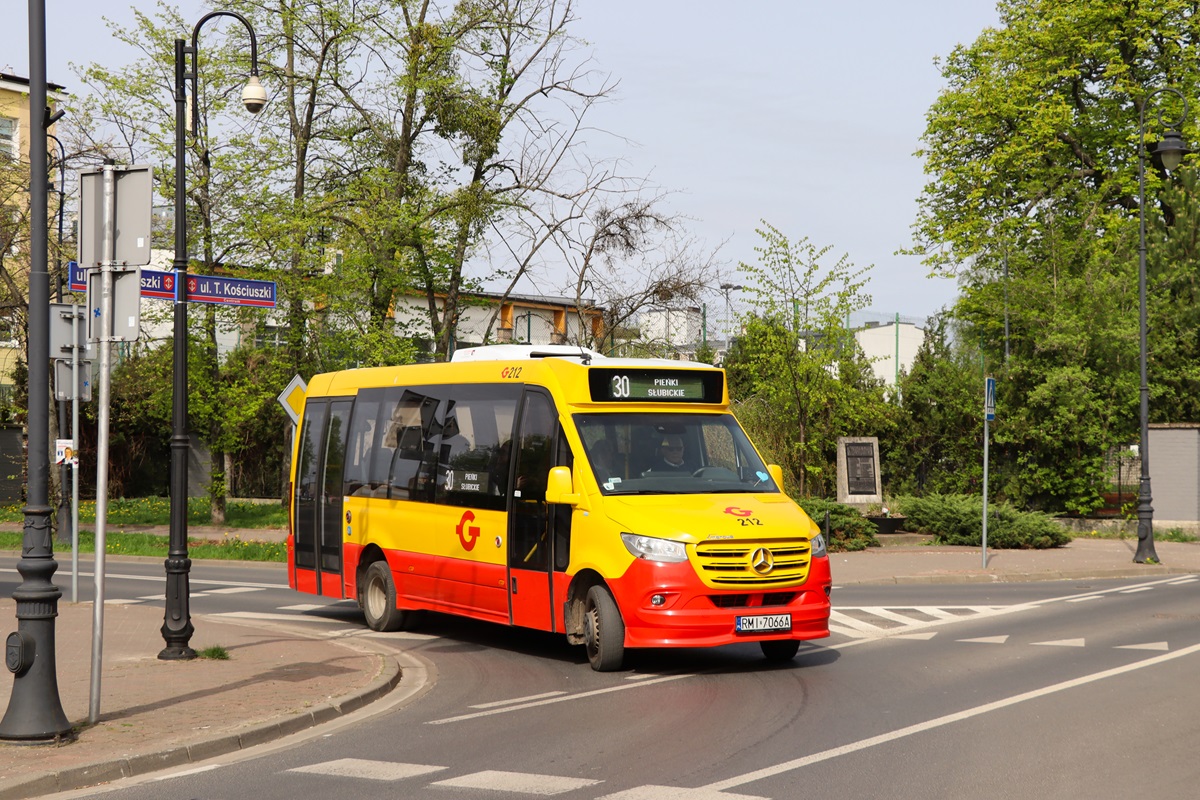 212
Sprinter jedzie jako kurs linii numer 30: Grodzisk Maz. Dw. PKP (11:00)-Pieńki Słubickie (11:50).
