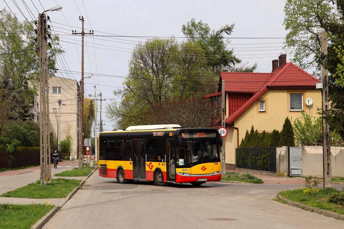 066 (24021)
Solaris jedzie jako kurs linii numer 25: BoĹźa Wola SzkoĹa (13:31)-Grodzisk Maz. Dw. PKP (14:19).
