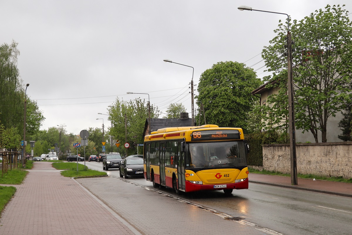 80297
Scania jedzie jako kurs linii numer 66: Brwinów Zespół Szkół Ogólnokształcących (13:57)-PKP Pruszków (14:20).
