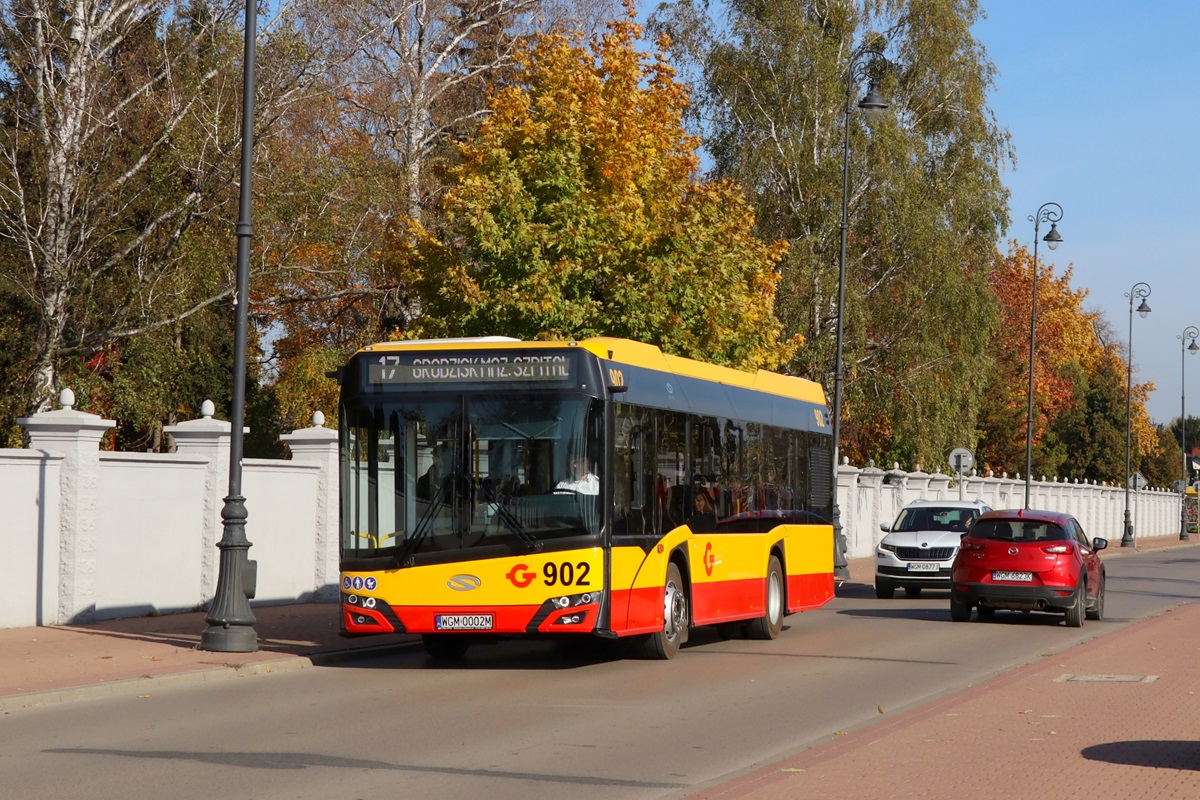 902 (24082)
Solaris jedzie jako kurs linii numer 17: OtrÄbusy WKD (11:21)-Grodzisk Maz. Szpital (12:20). 
