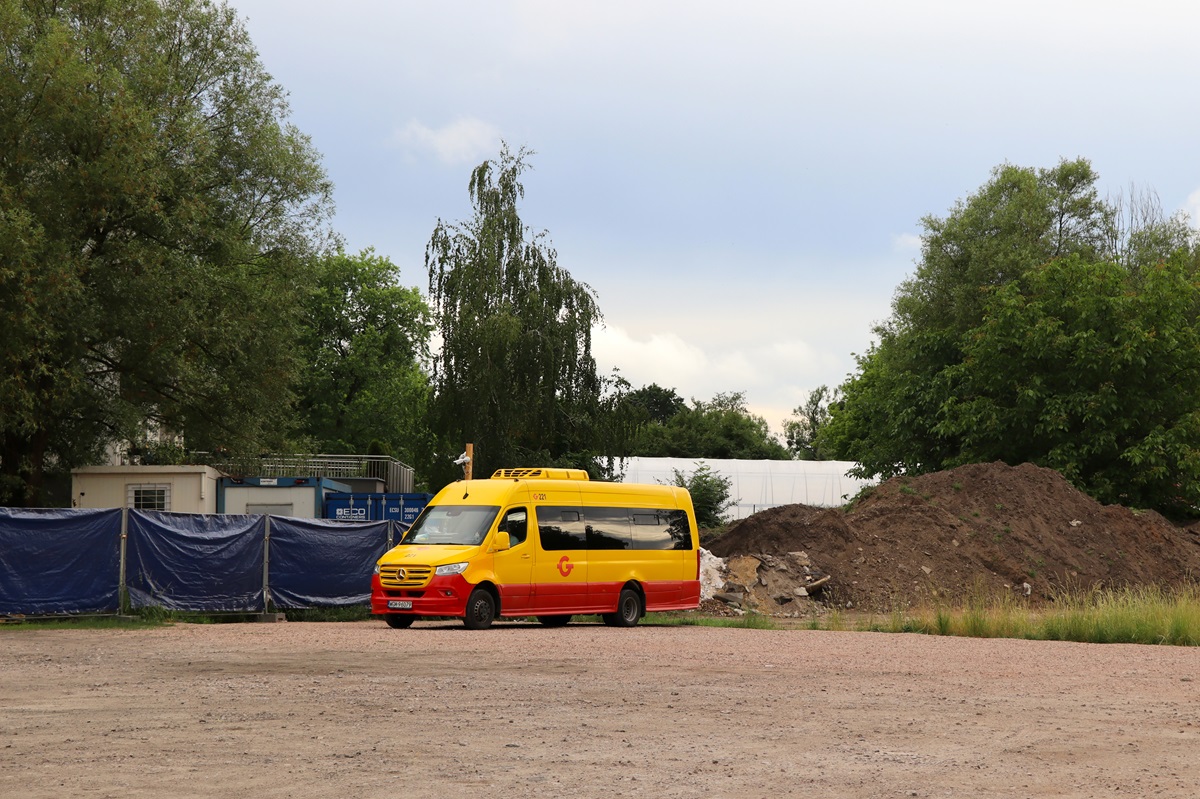 221
Sprinter w oczekiwaniu na zatrudnienie.
