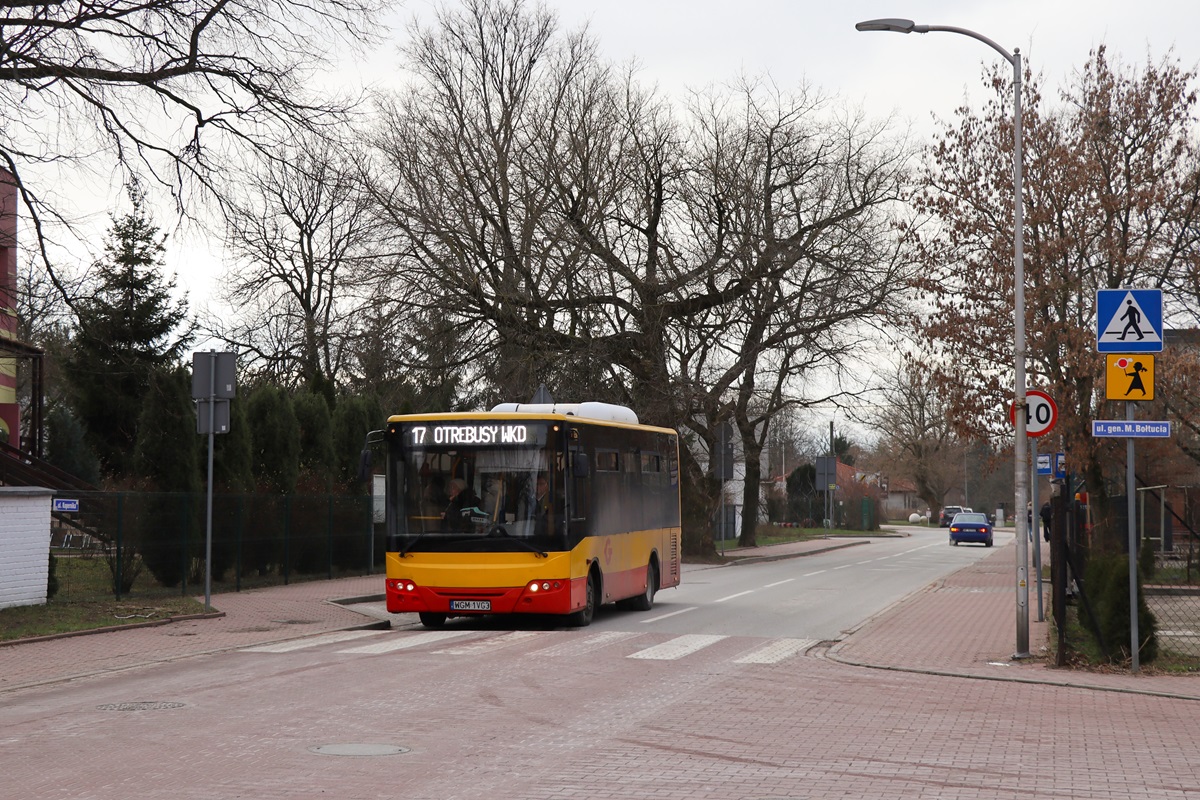 147 (60005)
ZAZ jedzie jako kurs linii numer 17: Grodzisk Maz. Szpital (12:35)-OtrÄbusy WKD (13:25). 
