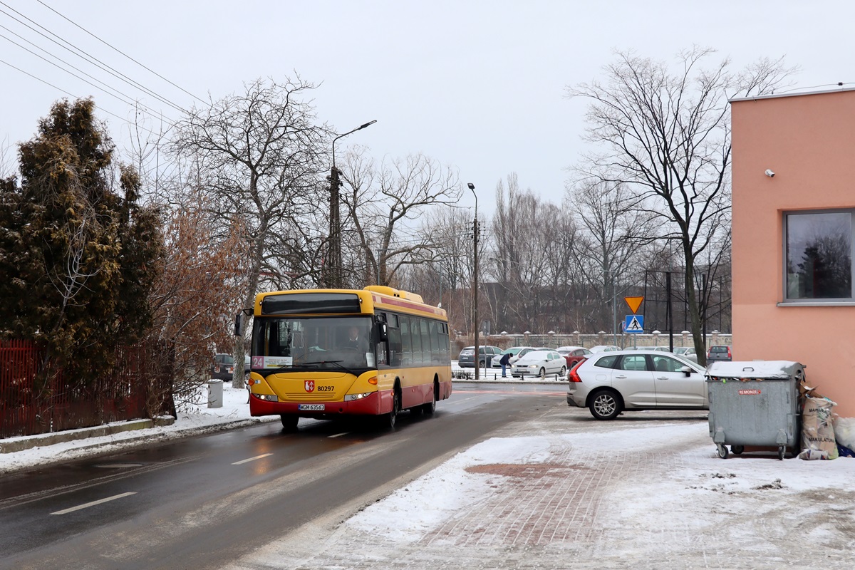 80297
Scania jedzie jako kurs linii numer 24: Grodzisk Maz. Dw. PKP (10:20)-Izdebno KoĹcielne PÄtla (10:49). 
Słowa kluczowe: zima DziwadĹo