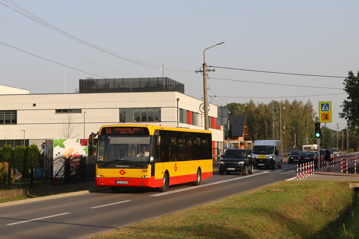 254
TytuĹowy Ambasador i niewidoczna na zdjÄciu VDL Citea LLE-120 #255 jadÄ jako kurs linii numer 54: SzczÄsne SzkoĹa (17:05)-Grodzisk Maz. Dw. PKP (17:19). Pozdrowienia dla Kierowcy!
