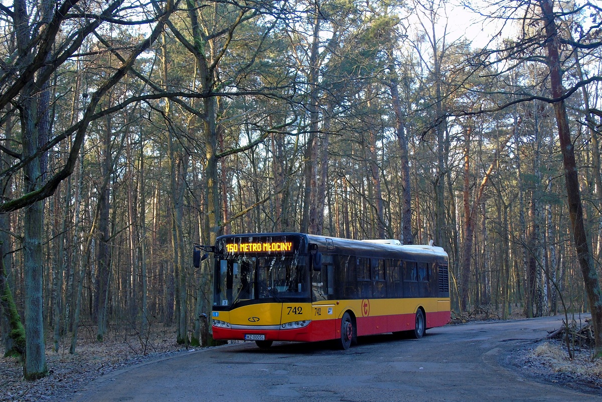 742
Solaris zakoĹczyĹ obsĹugÄ kursu linii numer 150 w relacji Warszawa Metro MĹociny (13:10)-DziekanĂłw LeĹny (13:40). NastÄpnie pojedzie w obsĹudze kursu linii numer 150 w relacji DziekanĂłw LeĹny (14:00)-Warszawa Metro MĹociny (14:31). 
