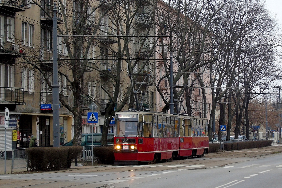 1000+1001
StopiÄtki jadÄ w obsĹudze kursu linii specjalnej W, uruchomionej z okazji XXVI finaĹu WOĹP w relacji Ratuszowa Zoo (13:35)-Plac Narutowicza (14:06).  
Słowa kluczowe: WOĹP2018