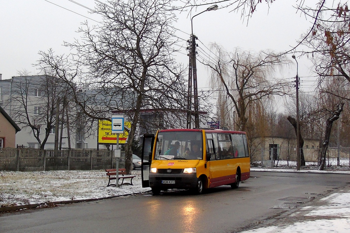 50007
ProCity stoi na przystanku "Grodzisk Traugutta 04" w obsĹudze kursu "5558" linii numer 3 w relacji Grodzisk Maz. Dw. PKP (14:10)-KĹudno Nowe PÄtla (14:46). 
Słowa kluczowe: DziwadĹo