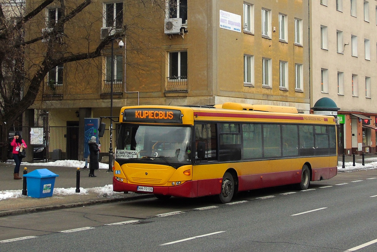 70218
Scania (ex. A518) zakoĹczyĹa obsĹugÄ kursu linii KUPIECBUS  w relacji Kupiecka (12:00)-Plac Narutowicza (12:45). NastÄpnie zacznie obsĹugÄ kursu linii KUPIECBUS w relacji Plac Narutowicza (13:00)-Kupiecka (13:52). 
