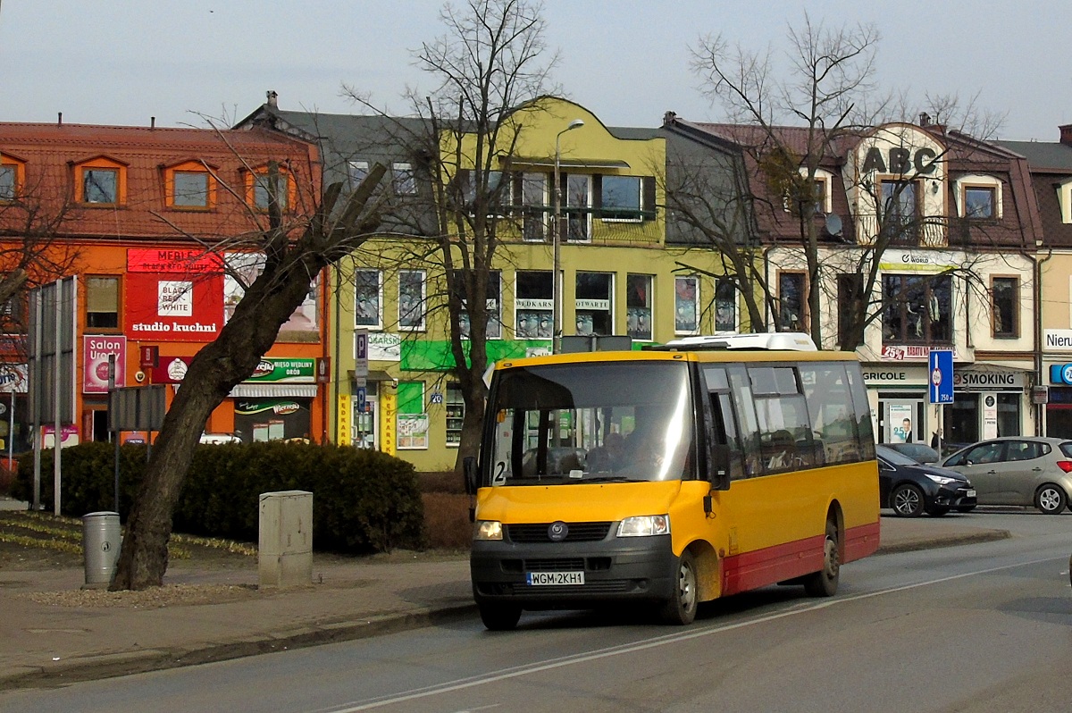 50009
ProCity jedzie w obsĹudze kursu "5163" linii numer 2 w relacji Grodzisk Maz. Dw. PKP (13:04)-MakĂłwka (13:22). 
