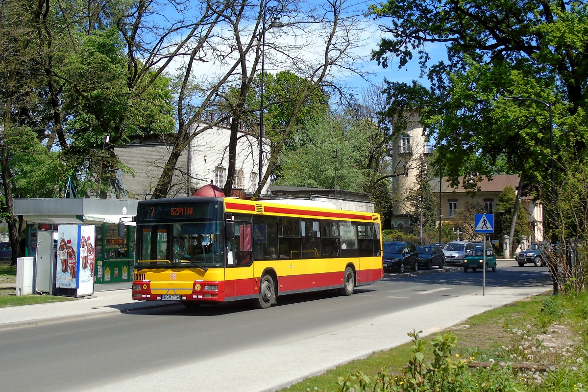 30011
SAM jedzie w obsĹudze kursu "7" linii numer 7 w relacji Grodzisk Maz. Szpital (12:00)-Grodzisk Maz. Szpital (12:38) p. Grodzisk Maz. Os. Teligi (12:19). 
