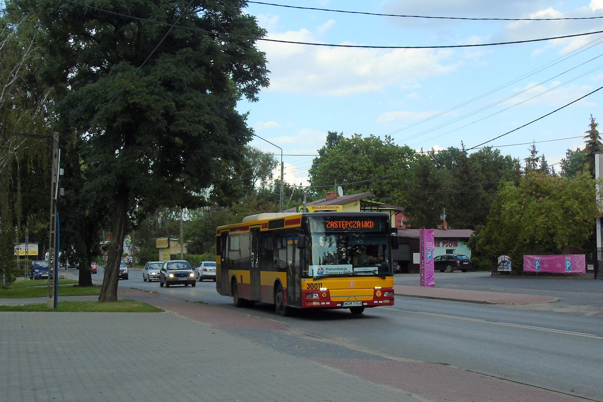 30011
SAM jedzie w obsĹudze kursu "A257" linii zastÄpczej WKD ZA12 w relacji Podkowa LeĹna GĹĂłwna (17:05)-MilanĂłwek GrudĂłw (17:15). 
Słowa kluczowe: zawkd
