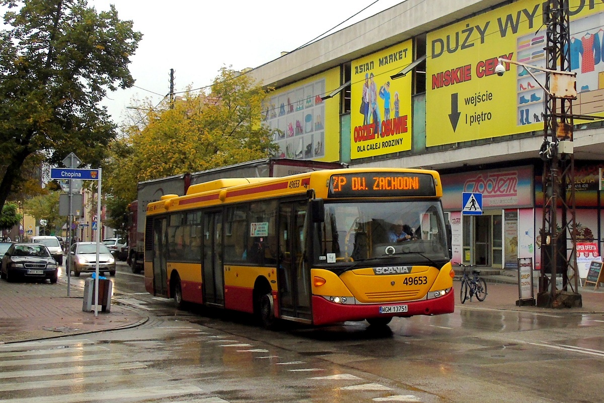 49653 (70226)
Scania jedzie w obsĹudze kursu linii zastÄpczej ZP w relacji PruszkĂłw os. Staszica (11:45)-Warszawa Dw. Zachodni (12:11). 

