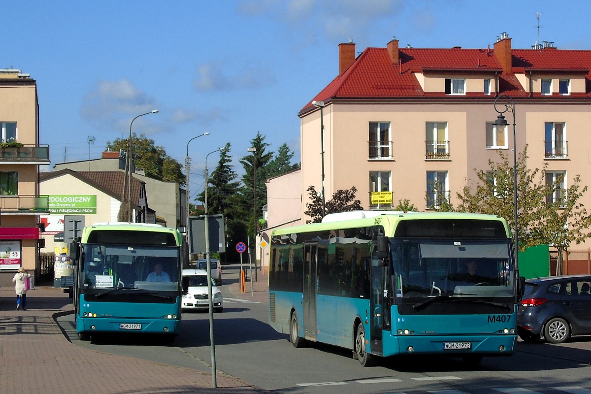 M429
Ambasador #M429 stoi na przystanku "Grodzisk Zondka 01" w obsłudze kursu linii zastępczej KM ZG w relacji Grodzisk Mazowiecki Dw. PKP (10:20)-Warszawa Dw. Zachodni (11:34). Obok jedzie Ambasador #M407 na odpoczynek na parking przy ul. Traugutta w Grodzisku. 
