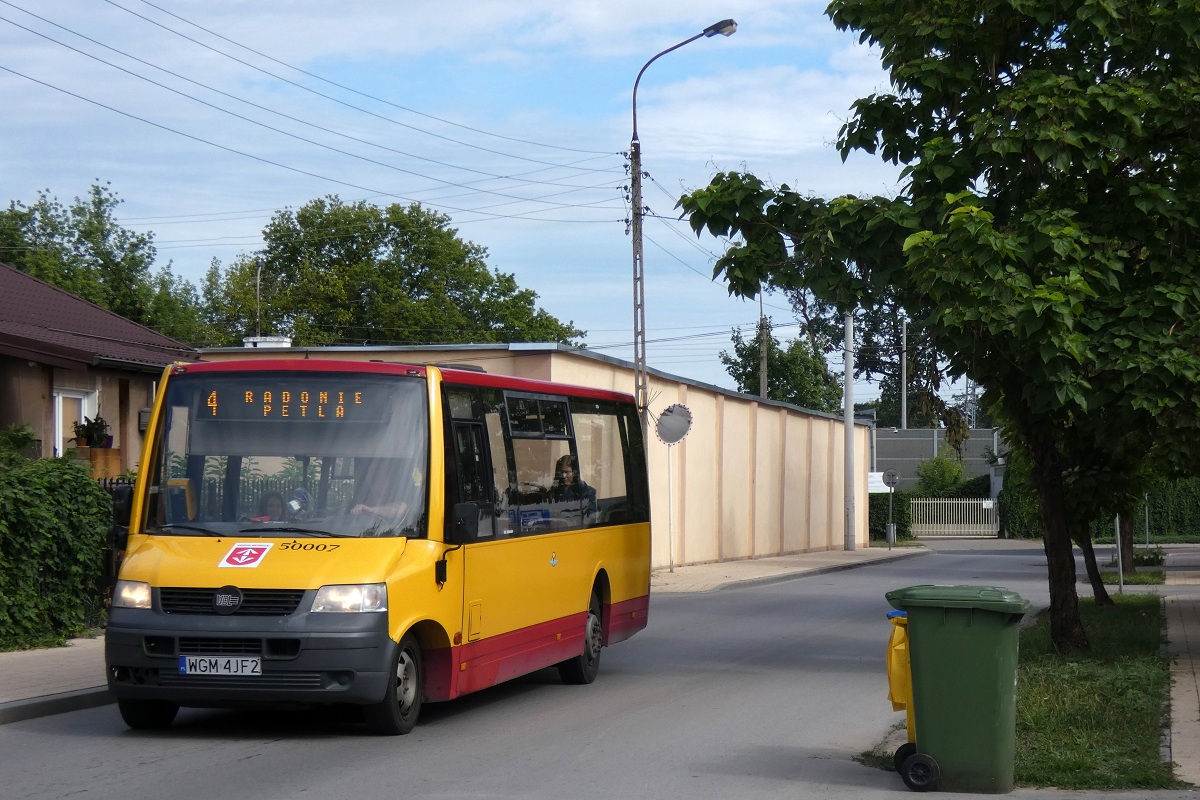 50007
ProCity jedzie w obsĹudze kursu "5067" linii numer 4 w relacji Izdebno PÄtla (8:10)-Radonie PÄtla (9:05). 
Słowa kluczowe: DziwadĹo