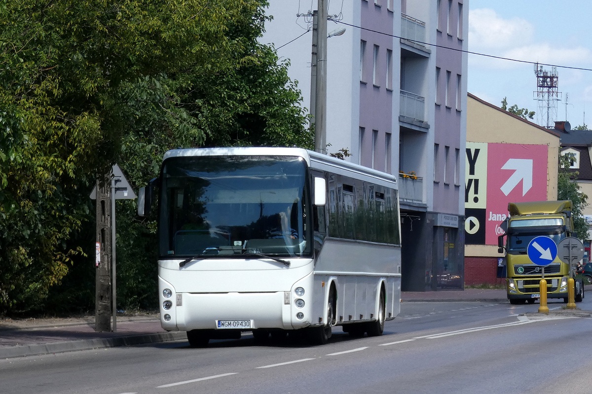 60034
SAM Ares jedzie w obsĹudze kursu linii pracowniczej "Majewski" w relacji PruszkĂłw Parzniewska (14:10)-ĹťyrardĂłw PKP (15:07). 
