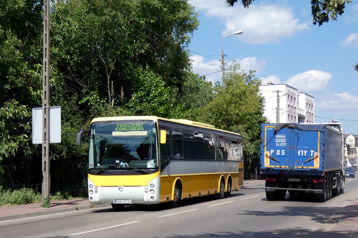 60004
Jedyny 15-metrowy autobus we flocie PKS Grodzisk - Irisbus Ares - jedzie w obsĹudze kursu "6005" linii pracowniczej w relacji PruszkĂłw Kongsberg (14:08)-ĹťyrardĂłw PKP (15:21). 
